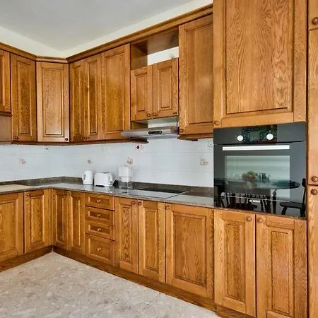 Family Fun Holiday House